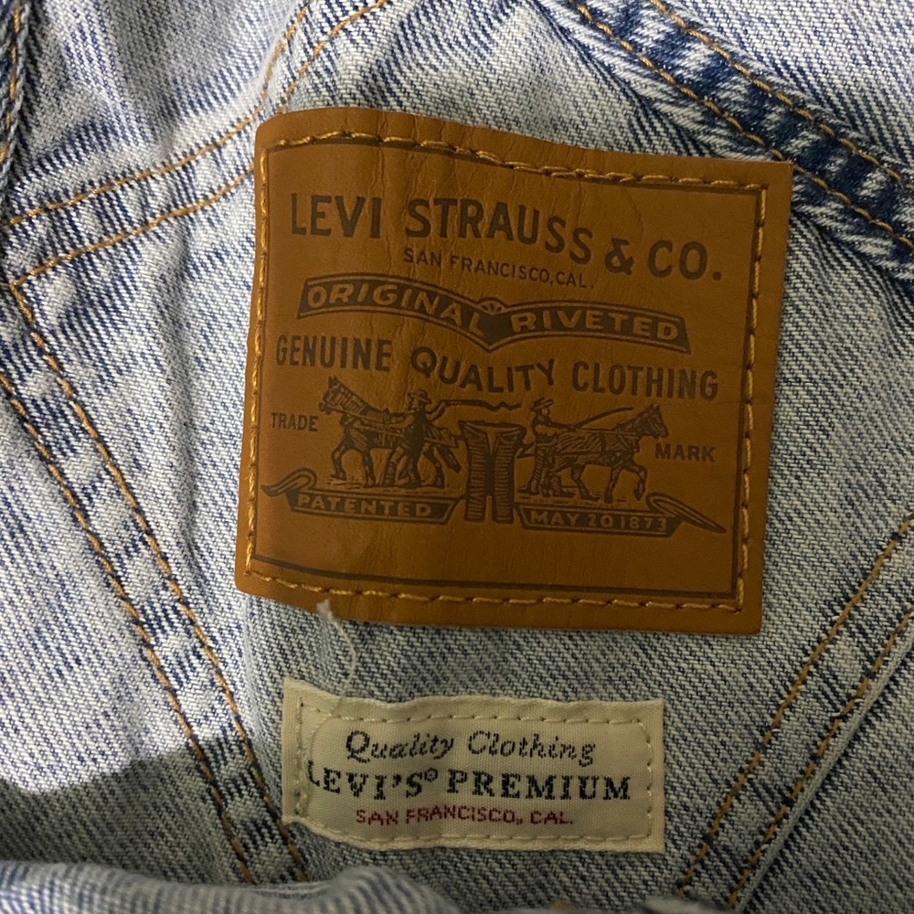 Levi’s Vintage Mom Utility Overalls Stone Wash NWT - Picture 5 of 13